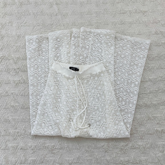 Worn twice PATBO white crochet beach pants - Picture 3 of 5
